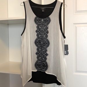 ♣️ALYX NWT Black and White w/ Lace Top♠️